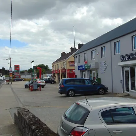 The Bridge Cottage, Burnfoot, Donegal By Wild Atlantic Wanderer Holiday home Burnfoot
