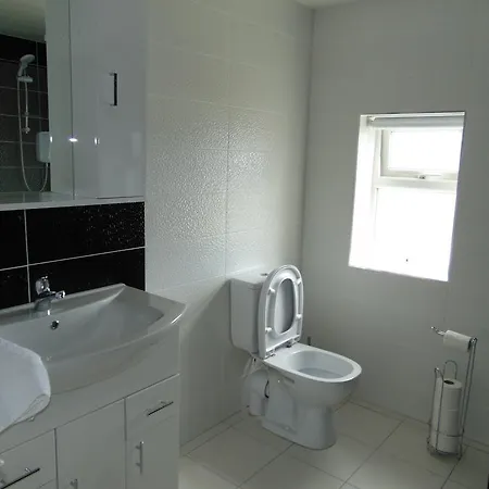 The Bridge Cottage, Burnfoot, Donegal By Wild Atlantic Wanderer Holiday home